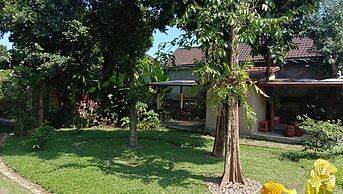 Astawa House