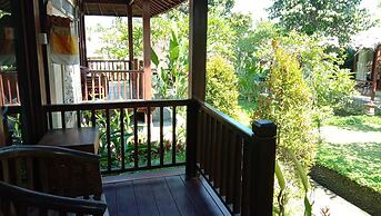 Astawa House
