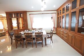 Lana Pool Villa