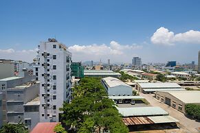 Platinum Danang Hotel