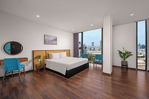 Platinum Danang Hotel
