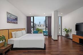 Platinum Danang Hotel