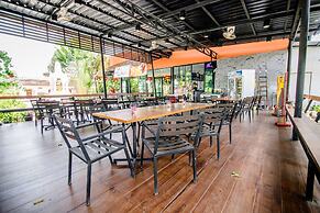 Banana Resort Sadao