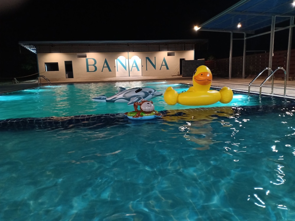 Banana Resort Sadao