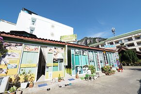 Popeye Guesthouse