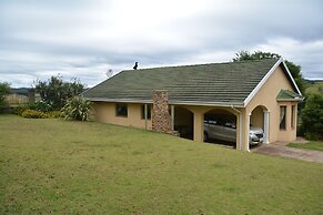 Thaba Tsweni Lodge and Safaris