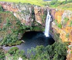 Thaba Tsweni Lodge and Safaris