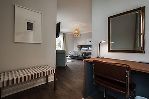 Waterstone Lodge