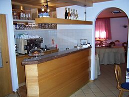 Alpen Hotel Rabbi