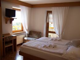 Alpen Hotel Rabbi