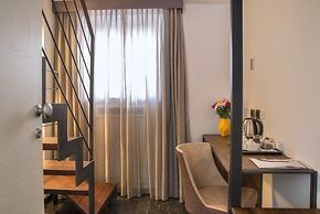 Navona Essence Hotel