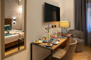 Navona Essence Hotel