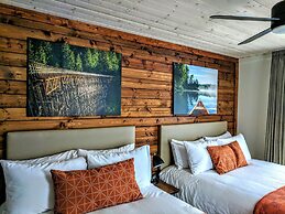Riverside Inn
