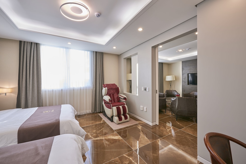 Gwangju Aura Hotel