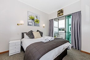 Luxury 2BR Apartment at Central Location