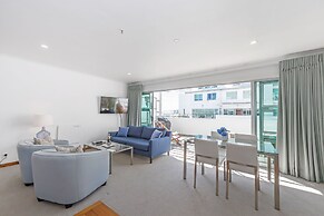 Elegant 2BR Princes Wharf Apartment