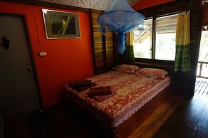 Pasai Beach Lodge