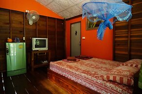 Pasai Beach Lodge