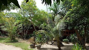 Pasai Beach Lodge
