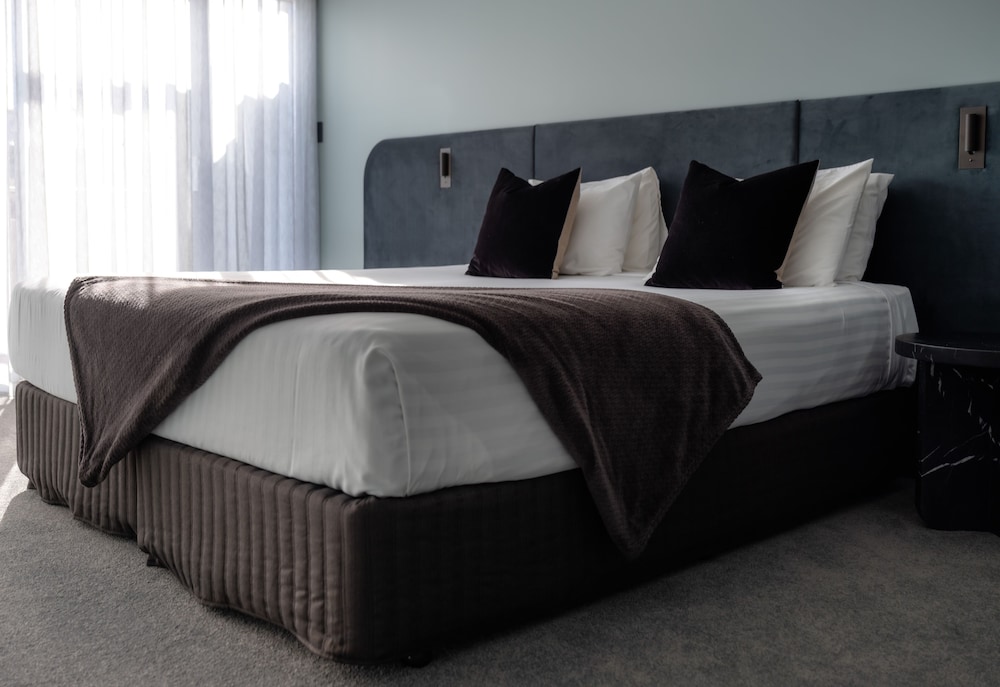 Salamanca Suites