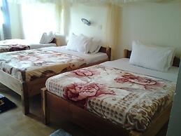 Flamingo Safari Lodge