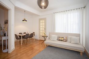 Liiiving in Porto Light Spacious Apartment