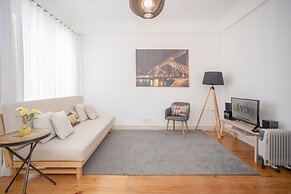 Liiiving in Porto Light Spacious Apartment