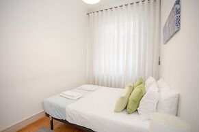 Liiiving in Porto Light Spacious Apartment
