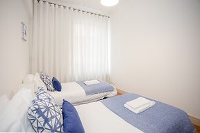 Liiiving in Porto Light Spacious Apartment