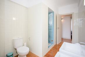 Liiiving in Porto Light Spacious Apartment