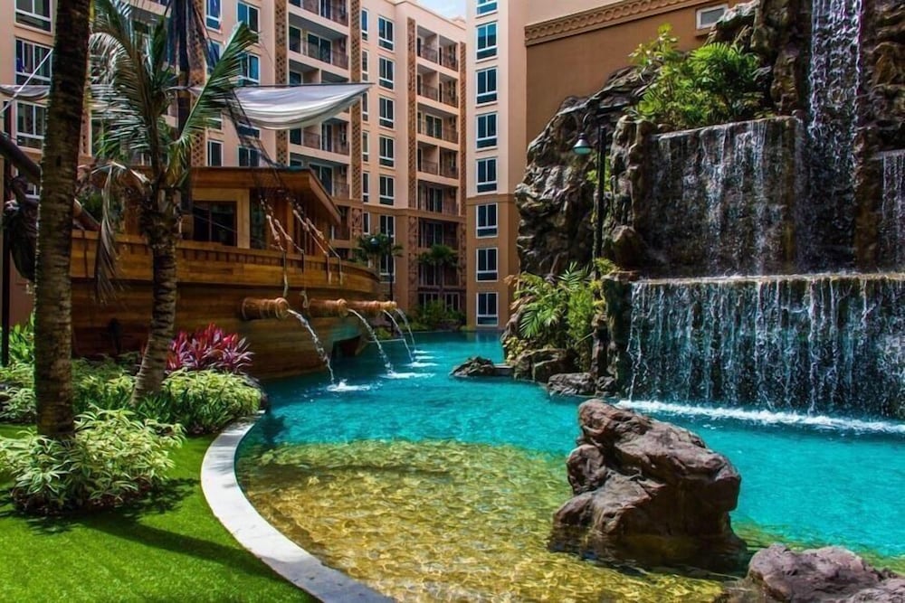 Atlantis Condo Resort Jomtien by EVT