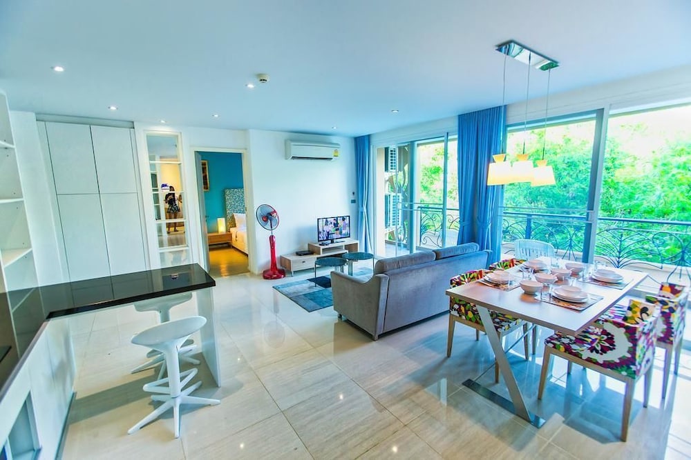 Atlantis Condo Resort Jomtien by EVT