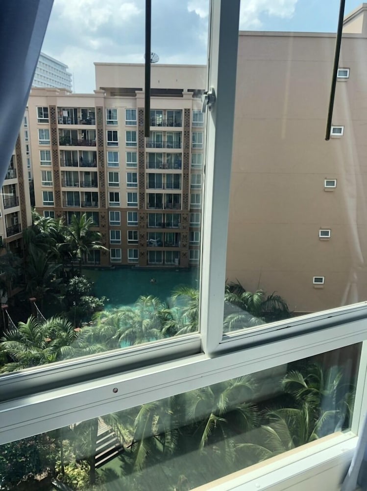 Atlantis Condo Resort Jomtien by EVT