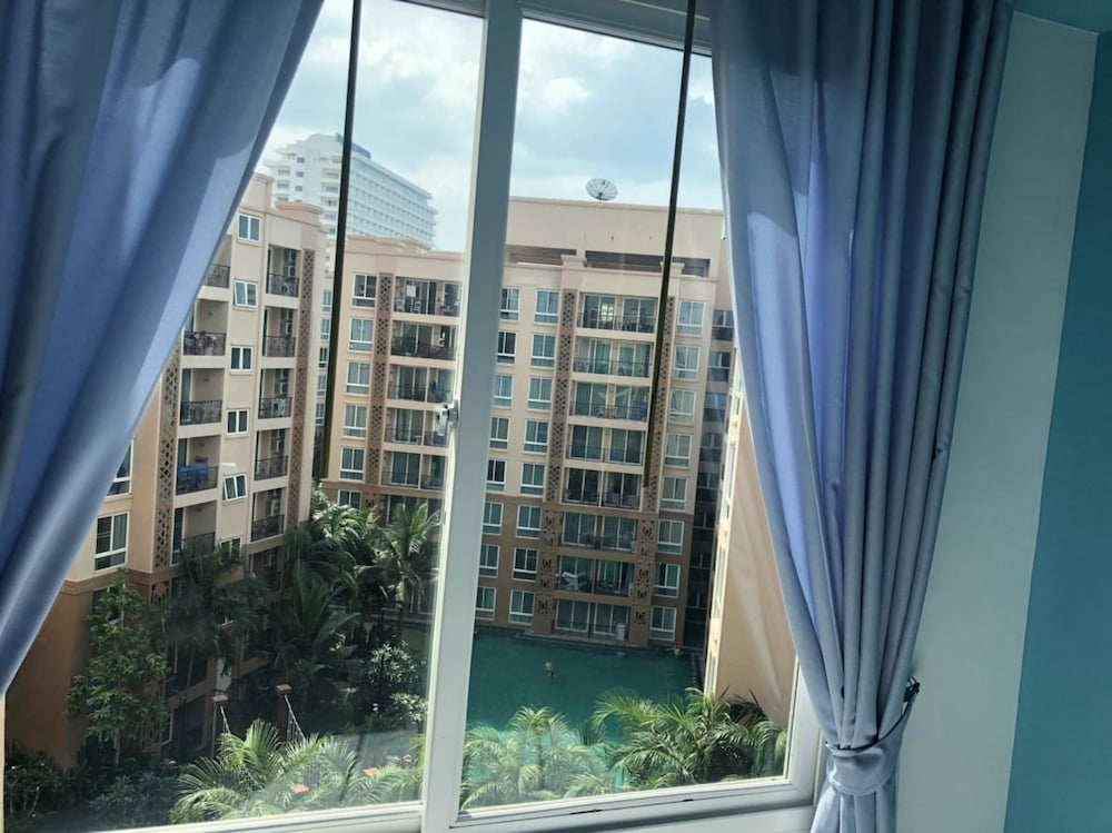 Atlantis Condo Resort Jomtien by EVT