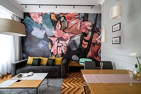 Arts Apartments