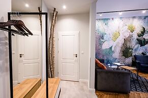 Arts Apartments