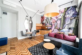 Arts Apartments