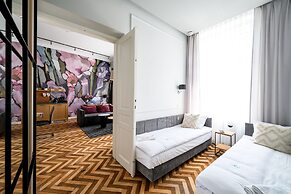 Arts Apartments