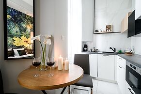 Arts Apartments