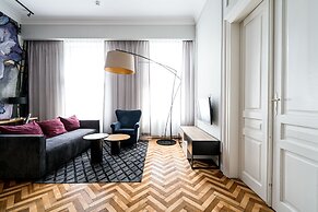Arts Apartments