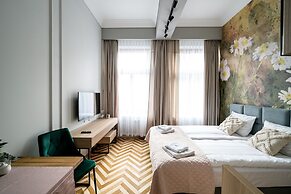 Arts Apartments