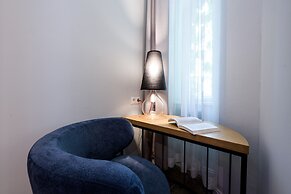Arts Apartments
