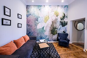 Arts Apartments