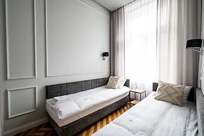 Arts Apartments