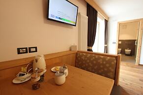 Dolomites B&B Suites and Apartments