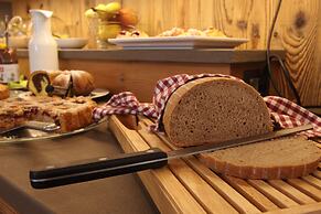 Dolomites B&B Suites and Apartments