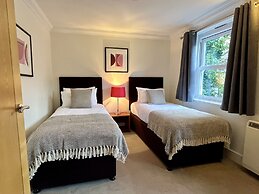 Your Space Apartments - Manor House