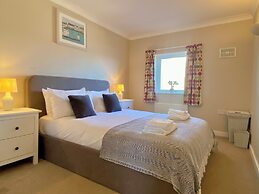 Your Space Apartments - Market Rise