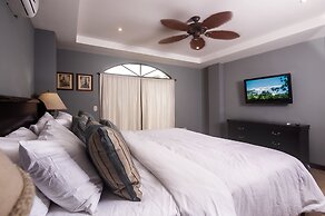 Monte Rey by Dream Makers