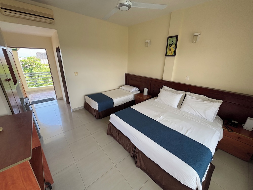 Hotel Los Puentes